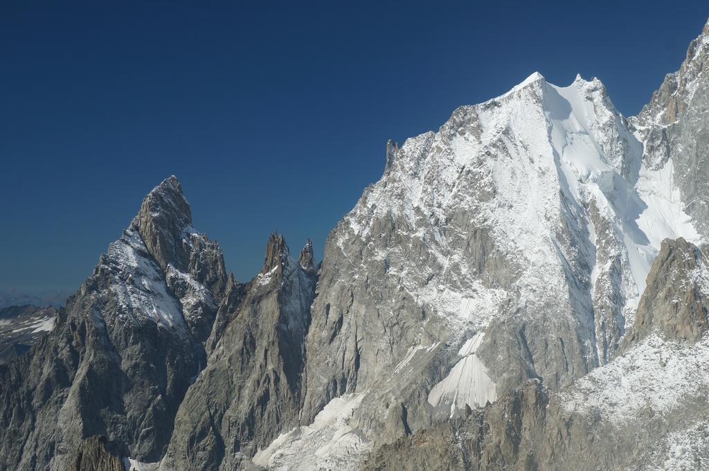 Hotel Aiguille Noire 2*